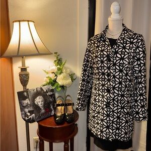 Elegant Black and White Geometric Floral Long Blazer Jacket Coat Size M